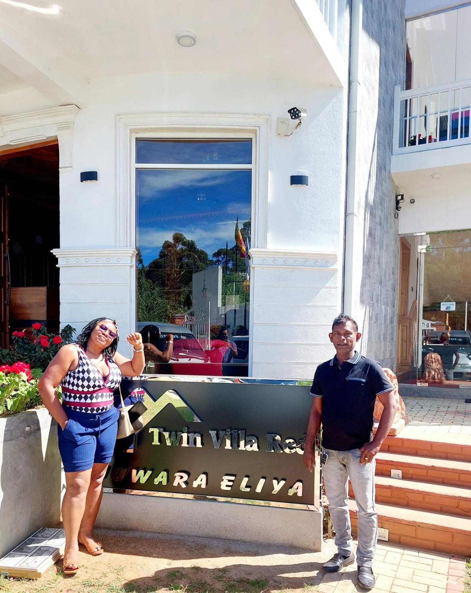Twin Villa Red Νουβάρα Ελίγια Εξωτερικό φωτογραφία