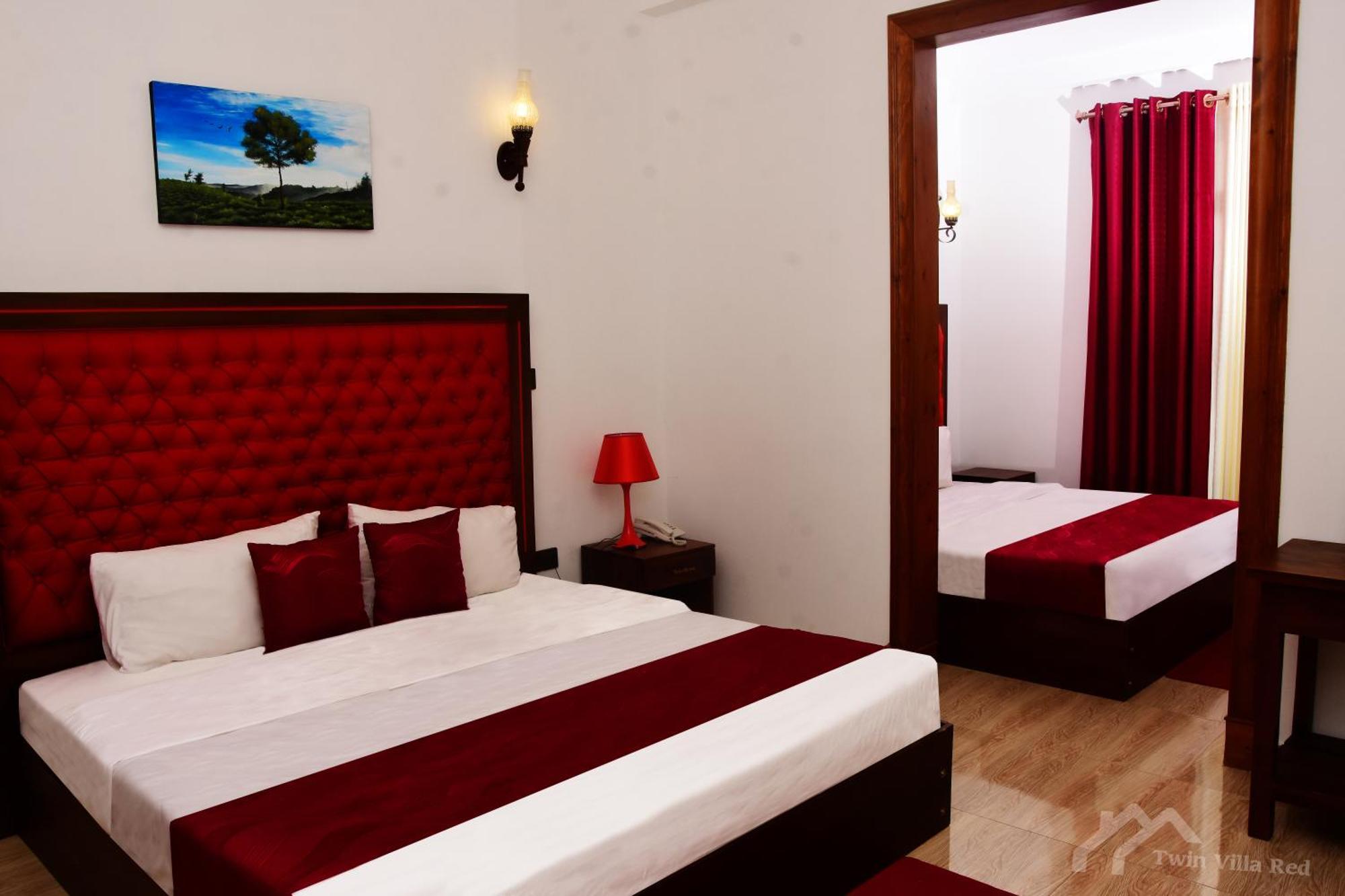 Twin Villa Red Νουβάρα Ελίγια Εξωτερικό φωτογραφία