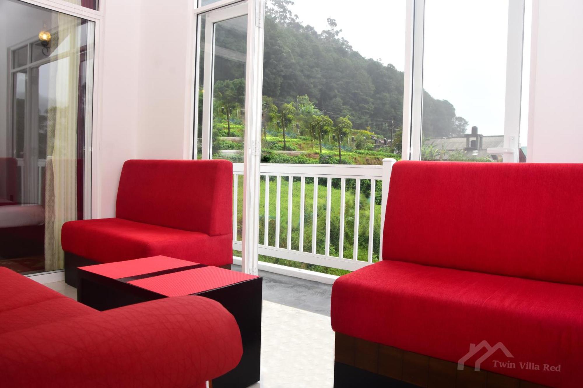 Twin Villa Red Νουβάρα Ελίγια Εξωτερικό φωτογραφία